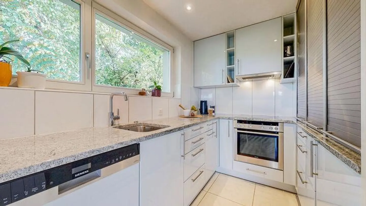 BIJOU AUF FAST 2'000 m²  LAND - Foto 4 von 8