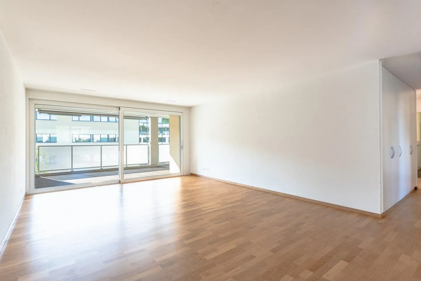 Spacious family apartment in a central location sought? - Photo 3 of 11