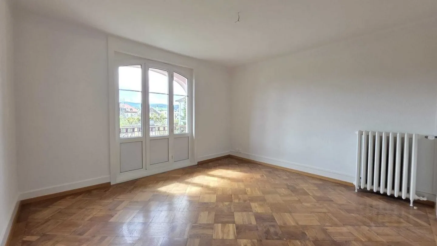 3 pièces tout confort au rez-de-chaussée - Photo 2 sur 6