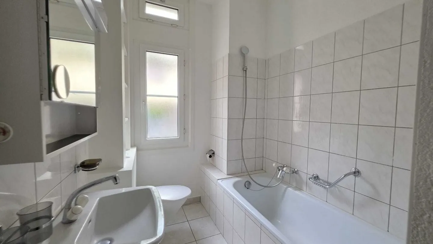 3 pièces tout confort au rez-de-chaussée - Photo 5 sur 6