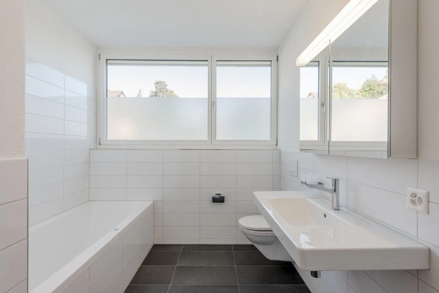 Spacious family apartment in a central location sought? - Photo 8 of 11