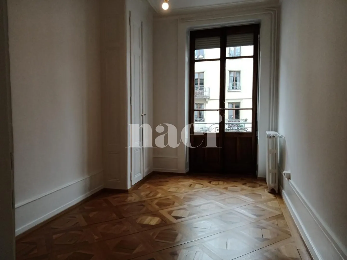 Appartement spacieux 5 pièces - Photo 8 sur 12