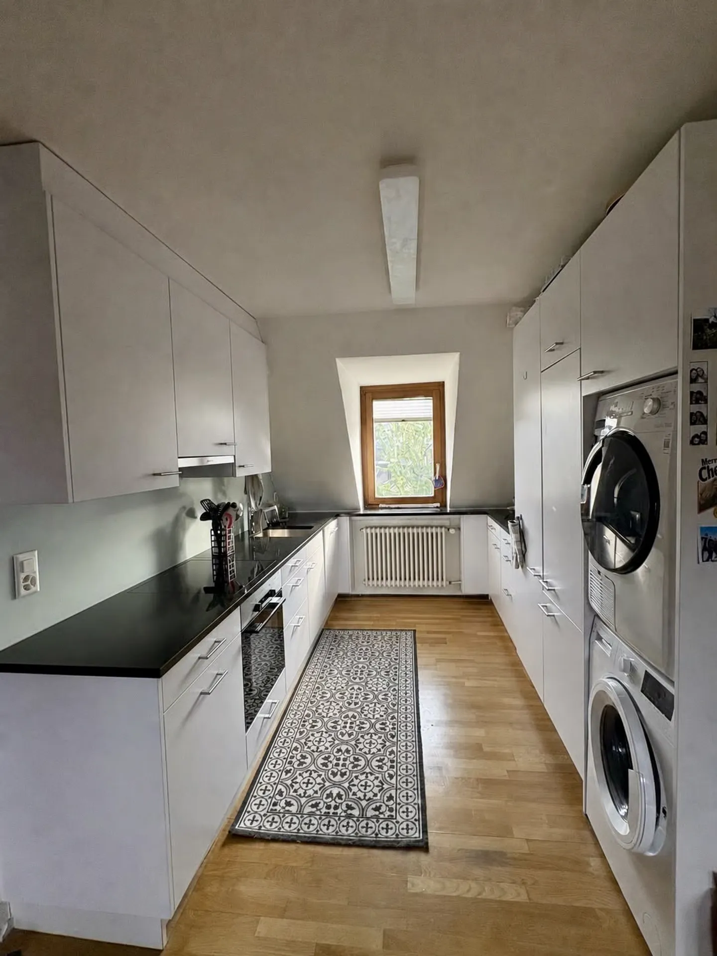 Maisonette unique avec terrasse sur le toit privée - Photo 3 sur 7