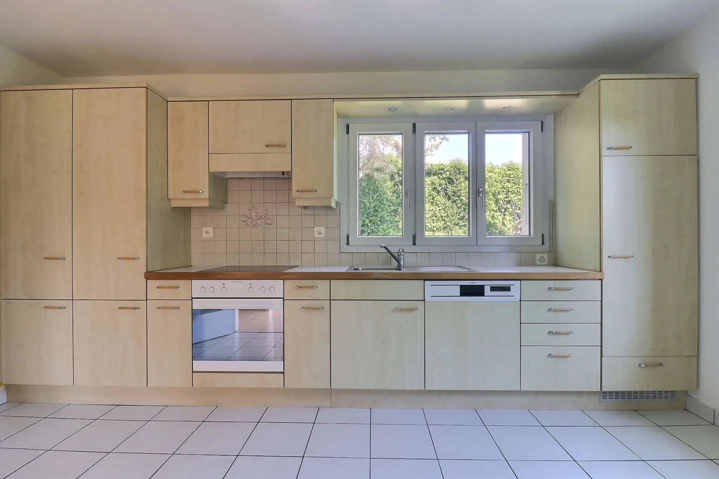 Charming house with two apartments of 3.5 p and 2.5 p - Photo 4 of 11