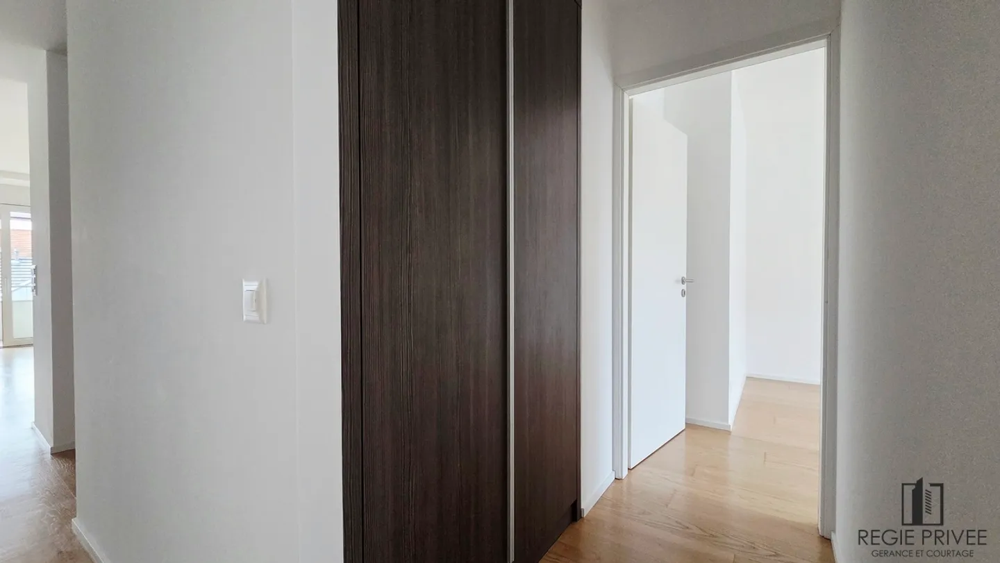 Geräumige Wohnung mit Balkon - Foto 8 von 12