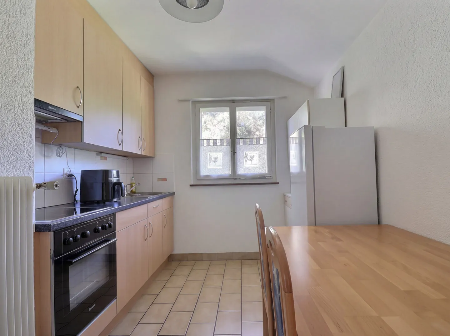 Charming house with two apartments of 3.5 p and 2.5 p - Photo 8 of 11