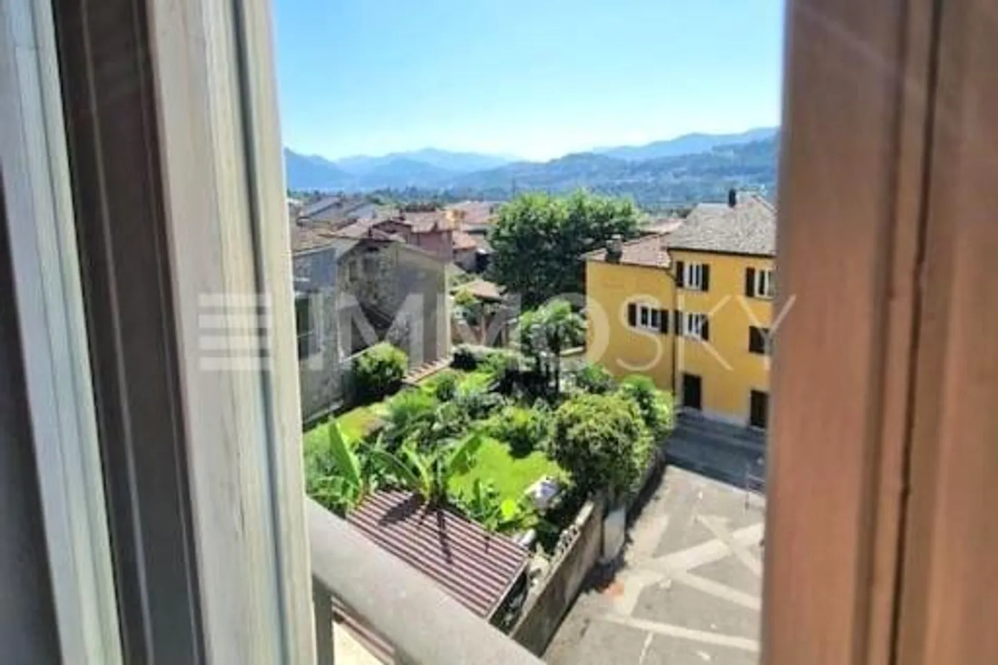 Tradition and Wellness: The Heart of Ticino in a Historic Residence - Photo 7 of 7