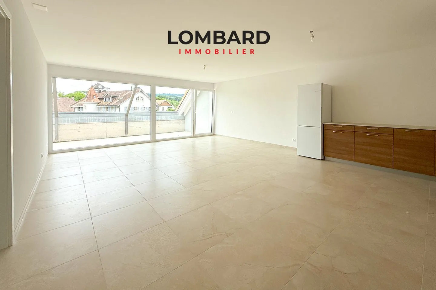 Nuovo attico di 3,5 stanze con grande terrazza - Foto 2 di 9