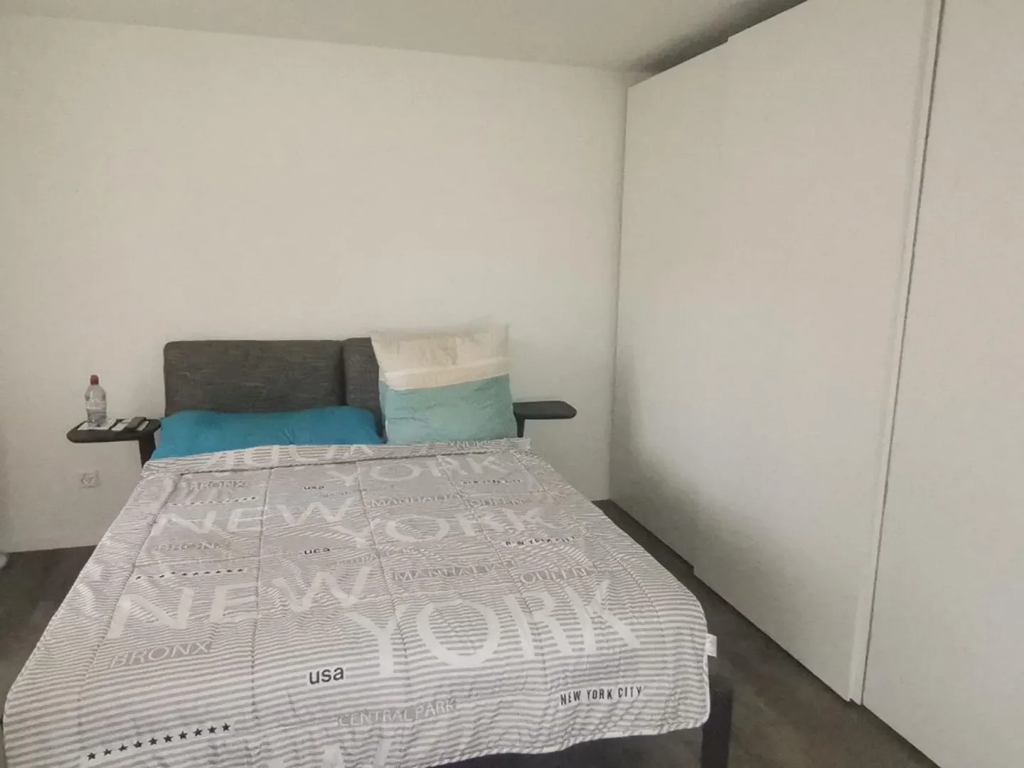 Appartement rénové au rez-de-chaussée - Photo 8 sur 13