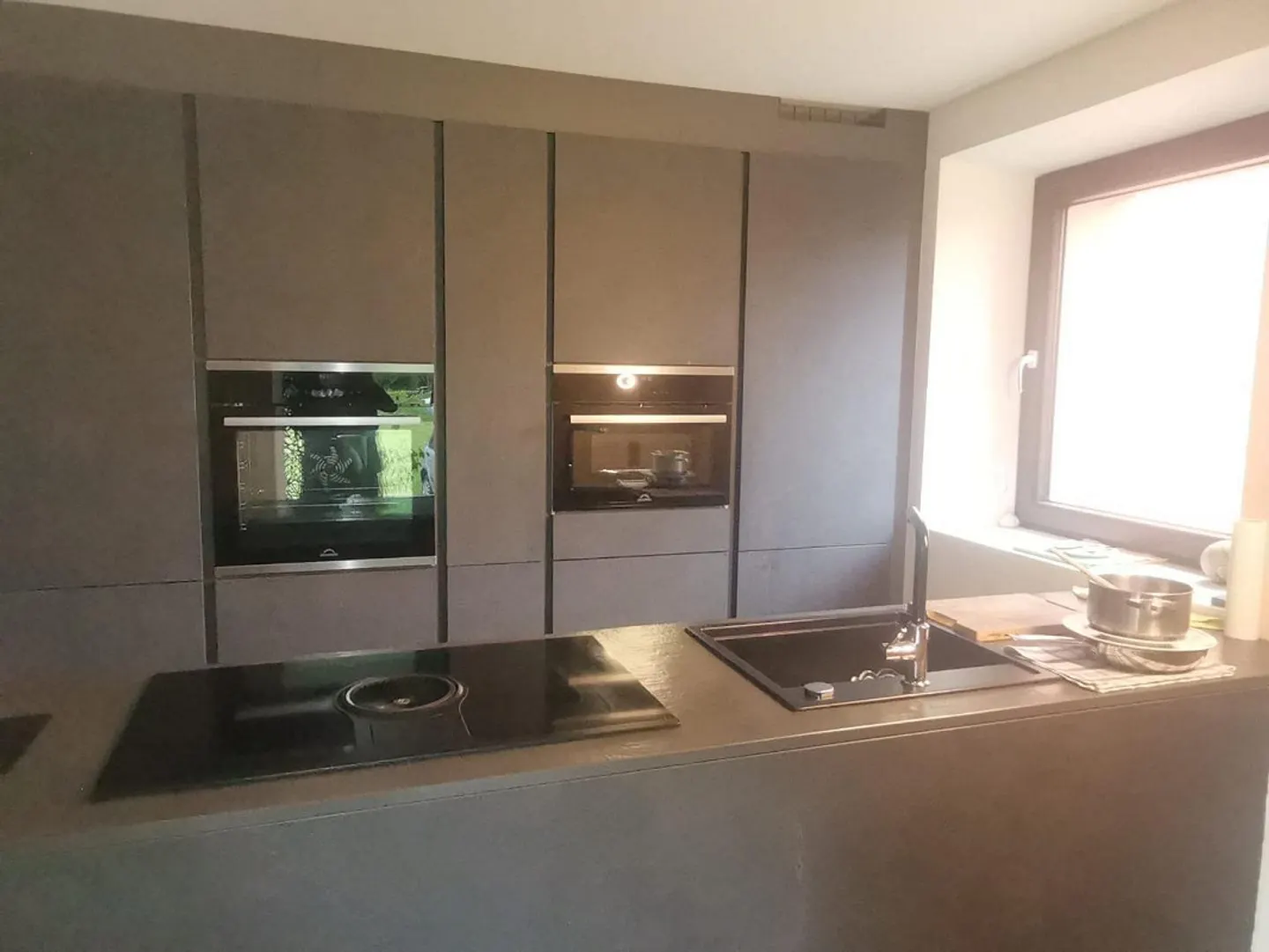 Appartement rénové au rez-de-chaussée - Photo 5 sur 13