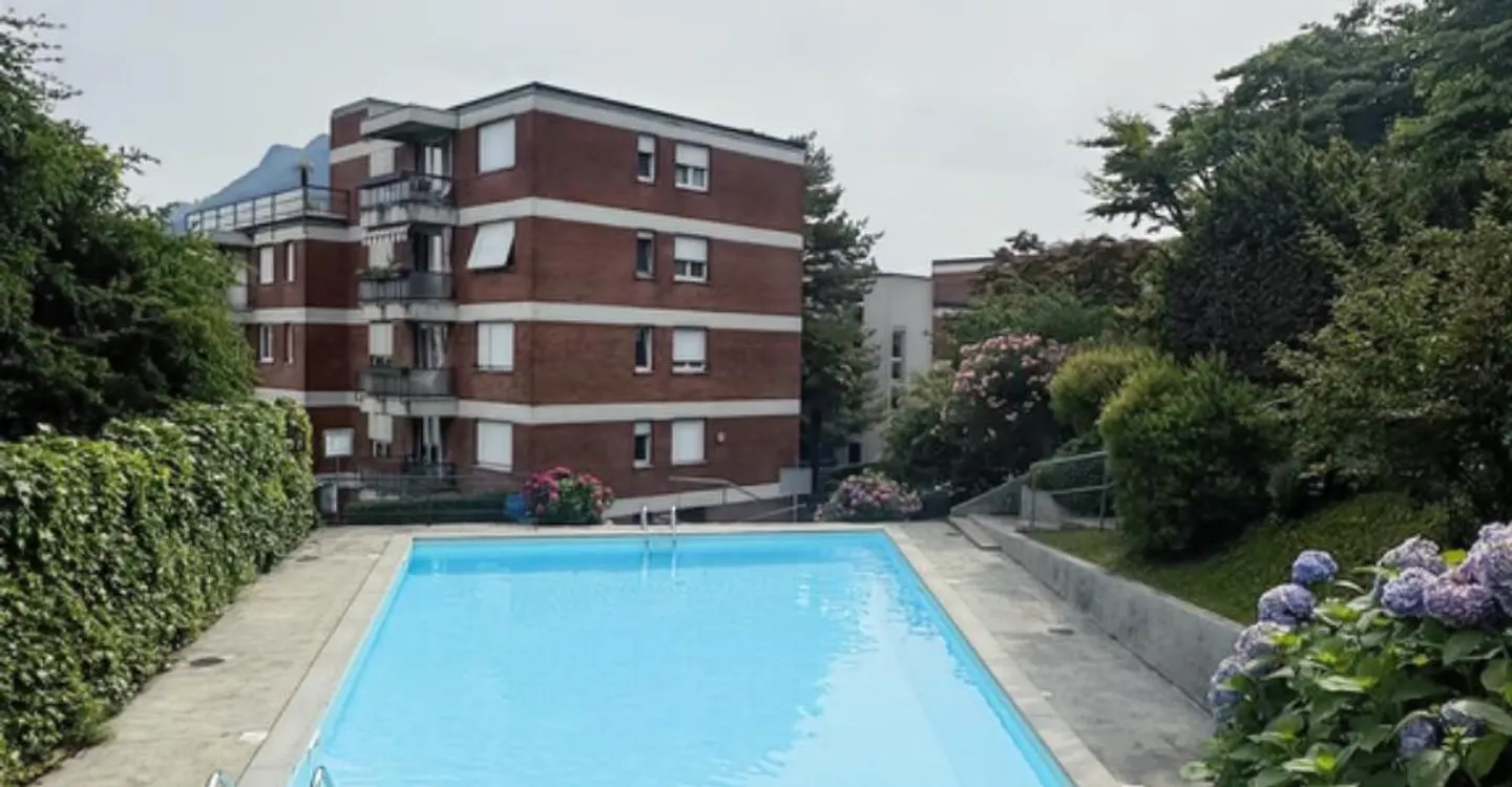 Appartement rénové avec vue sur le lac - Photo 11 sur 12
