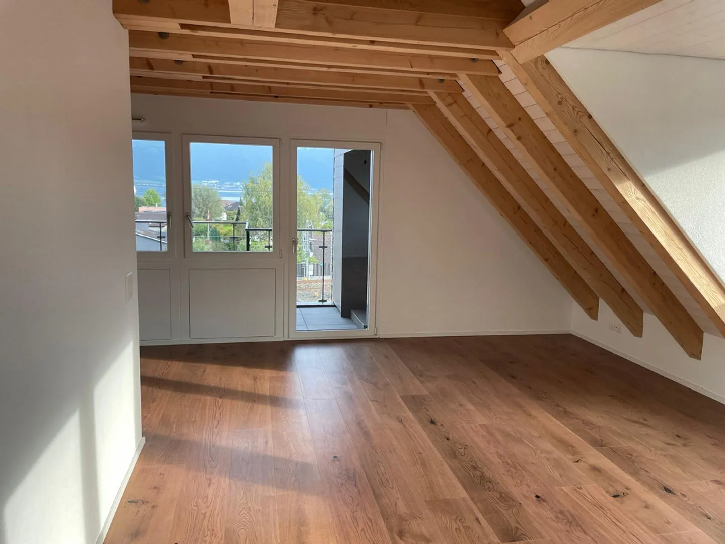 Beautiful Maisonette Apartment with Lake View - Photo 1 of 11