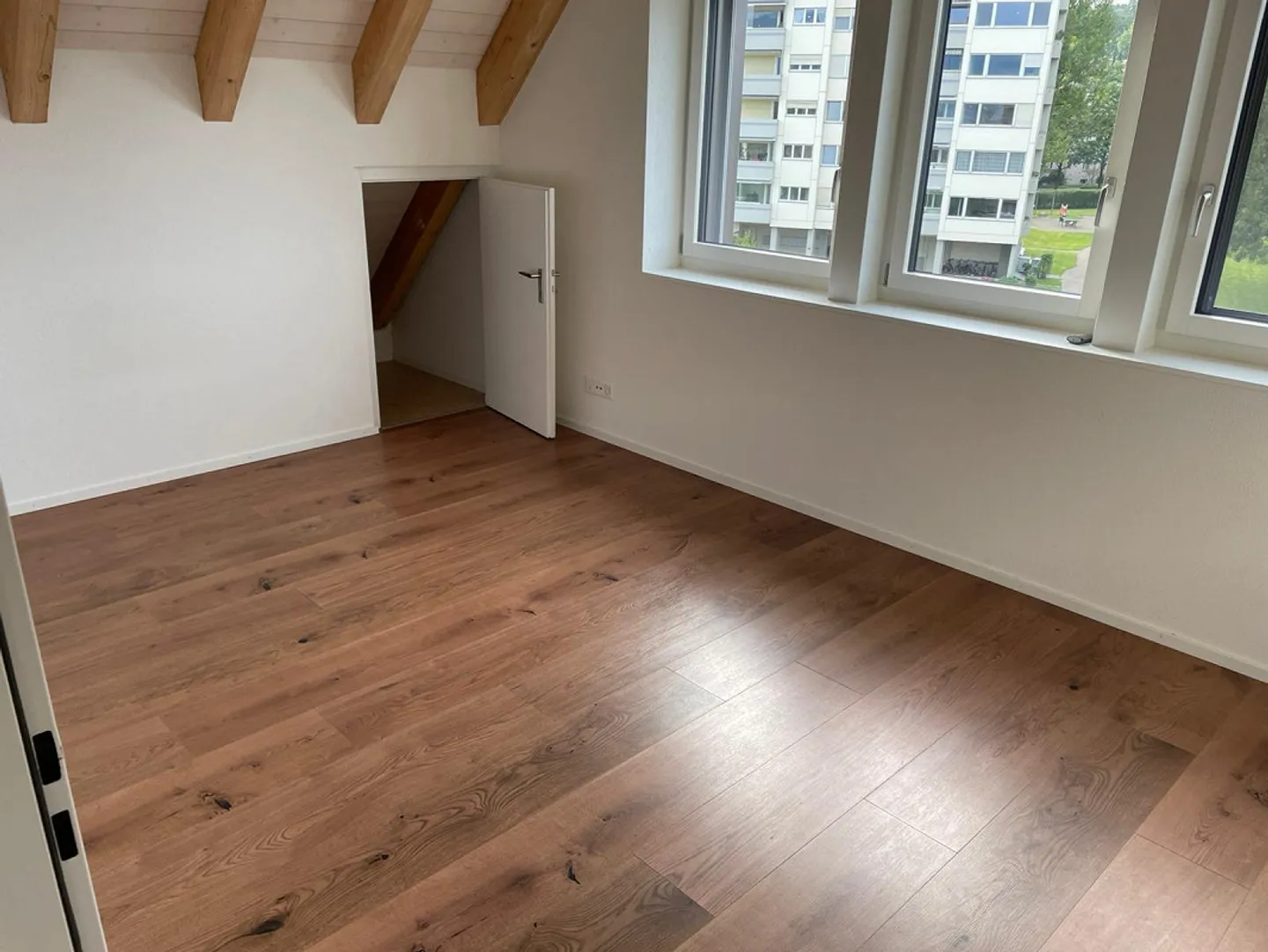 Beautiful Maisonette Apartment with Lake View - Photo 11 of 11