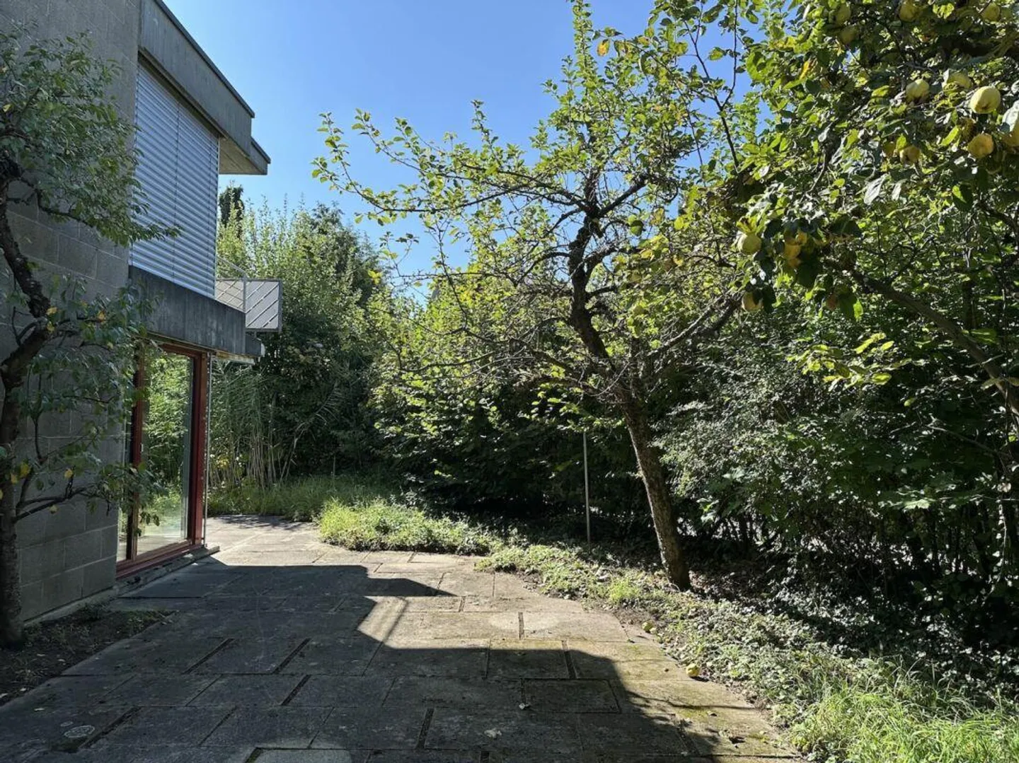 Casa a schiera senza tempo e bella con privacy in una zona residenziale privilegiata - Foto 10 di 13