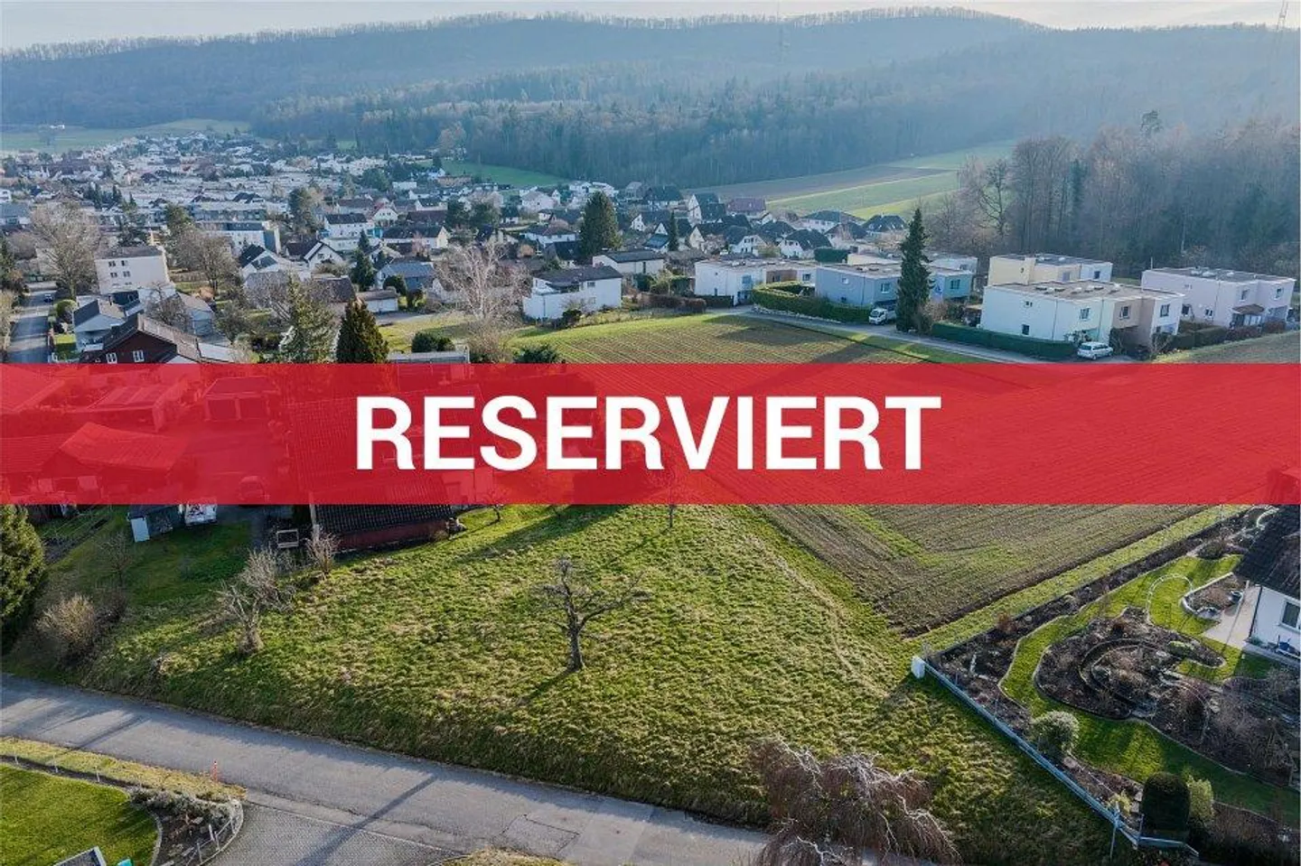 815m² TERRENO EDIFICABILE IN UNA POSIZIONE IDEALE - Foto 1 di 1