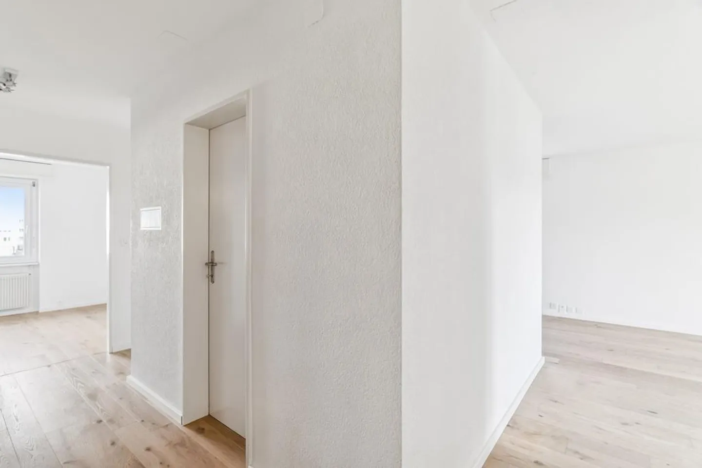 Appartement en Attique Moderne avec Grande Terrasse - Photo 3 sur 5