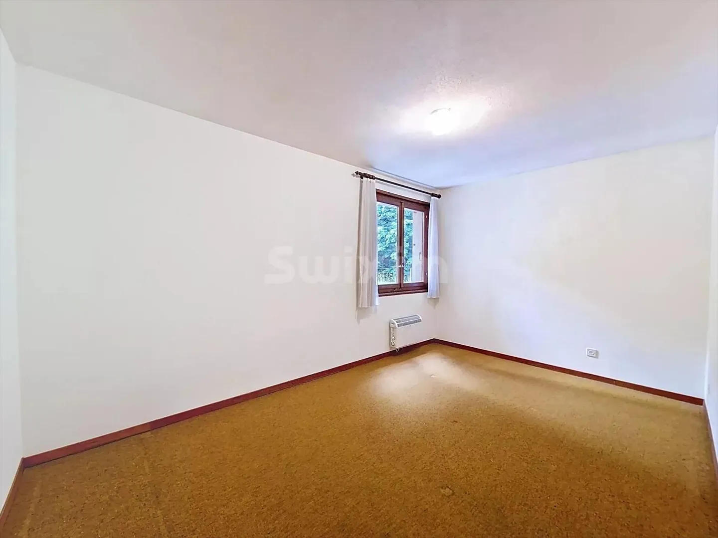 3.5 Room Apartment - Photo 3 of 6