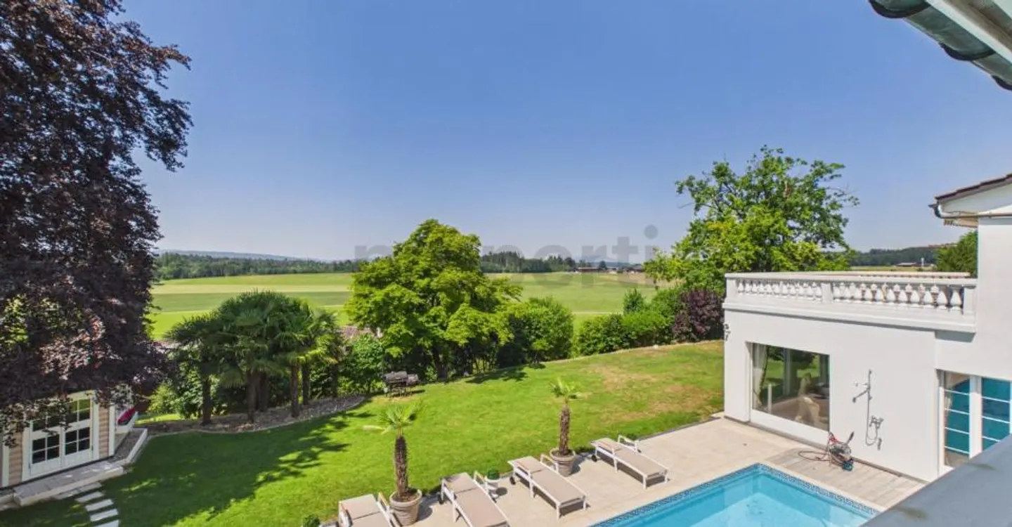 Exklusive Villa mit grandiosem Pool und unverbaubarem Panoramablick - Foto 9 von 11