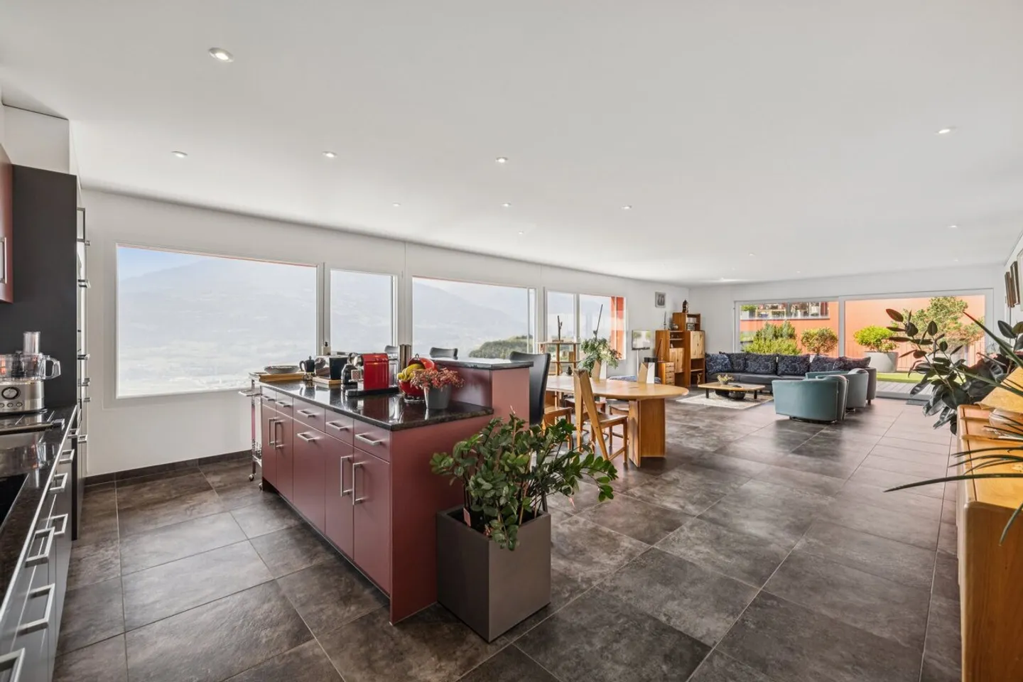 Appartamento di lusso con vista sulla pianura - Foto 1 di 8