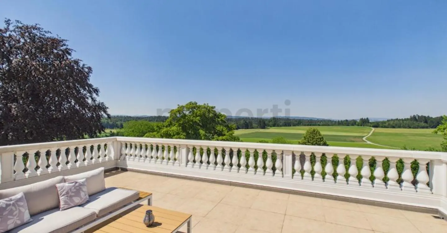 Exklusive Villa mit grandiosem Pool und unverbaubarem Panoramablick - Foto 10 von 11
