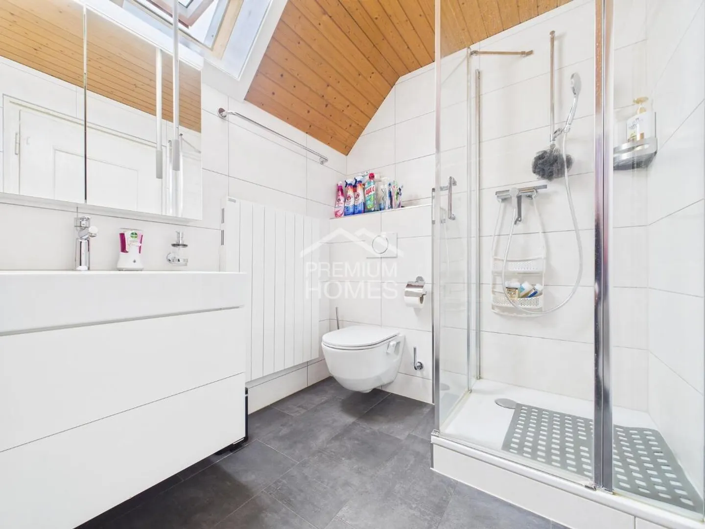 Geräumiges Familienhaus mit Potenzial - Foto 6 von 9