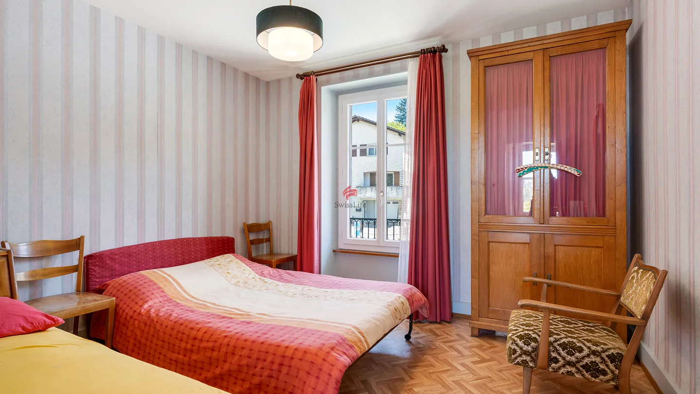 Appartement de 2 pièces à rénover - Photo 2 sur 8