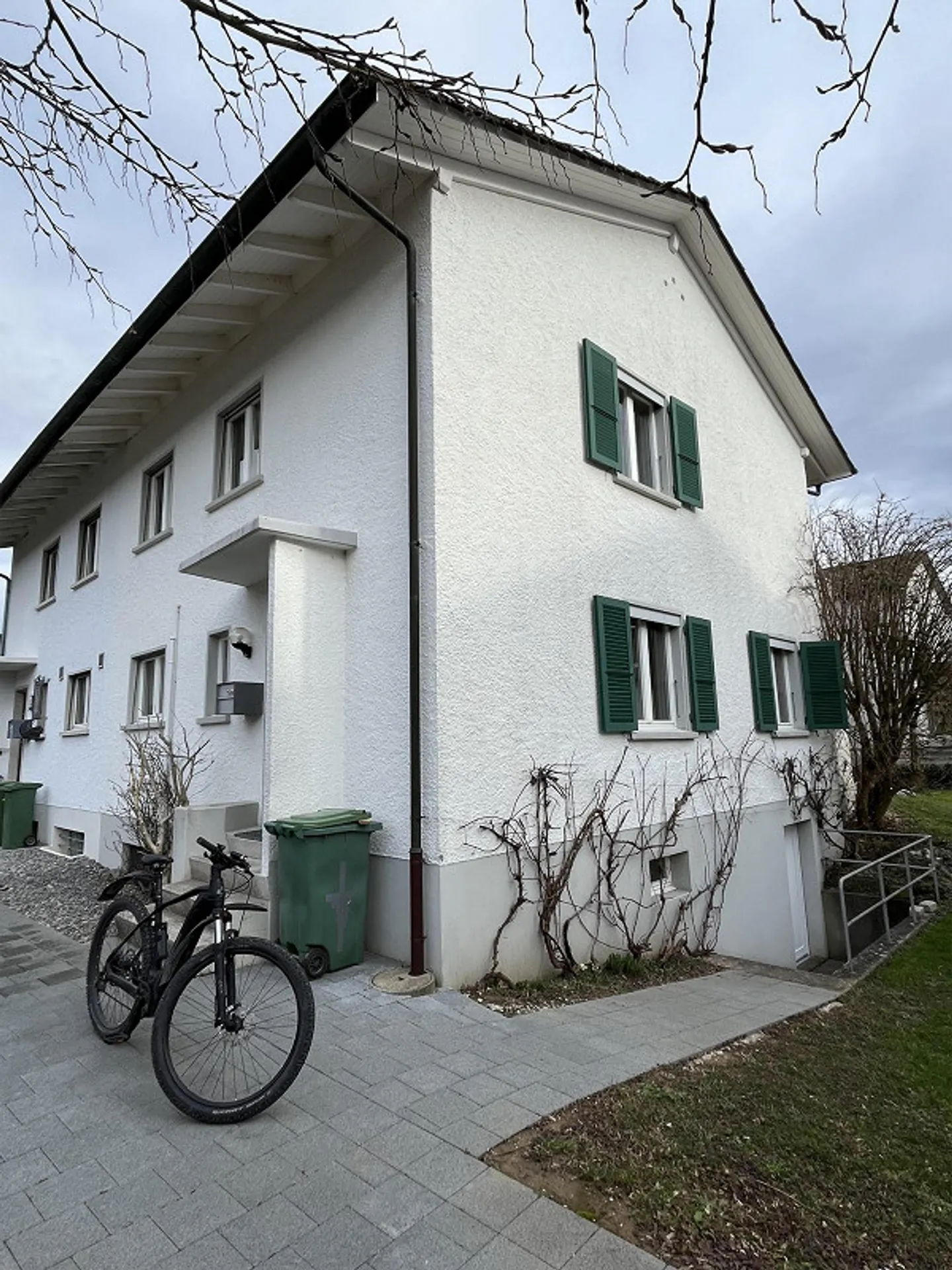 5-room semi-detached house in a quiet location in Feldbrunnen - Photo 2 of 16