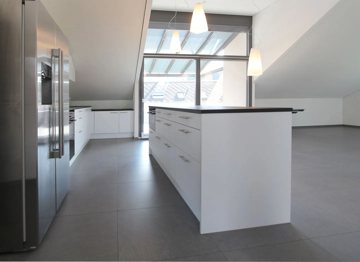 Naturale ed Elegante: Maisonette Penthouse da Sogno con 5.5 Camere - Foto 3 di 10