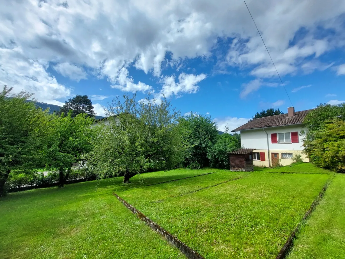 Terreno edificabile idealmente situato vicino a una scuola - Foto 2 di 4