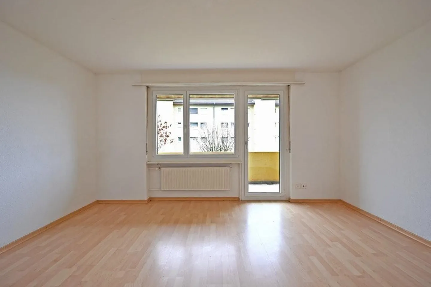 Beautiful Living in Gerlafingen - Photo 4 of 8