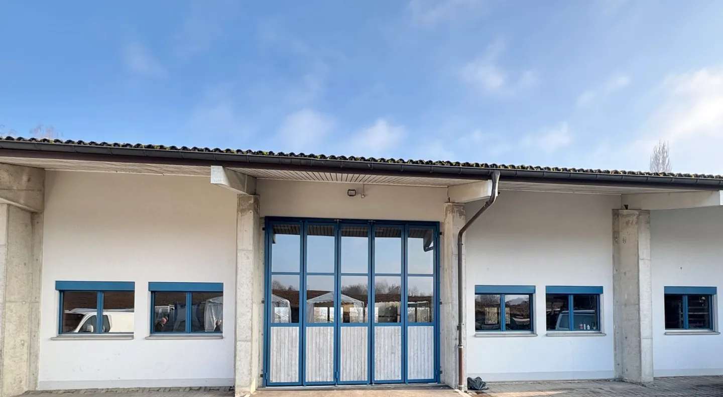 Versatile Commercial Property - Photo 9 of 10