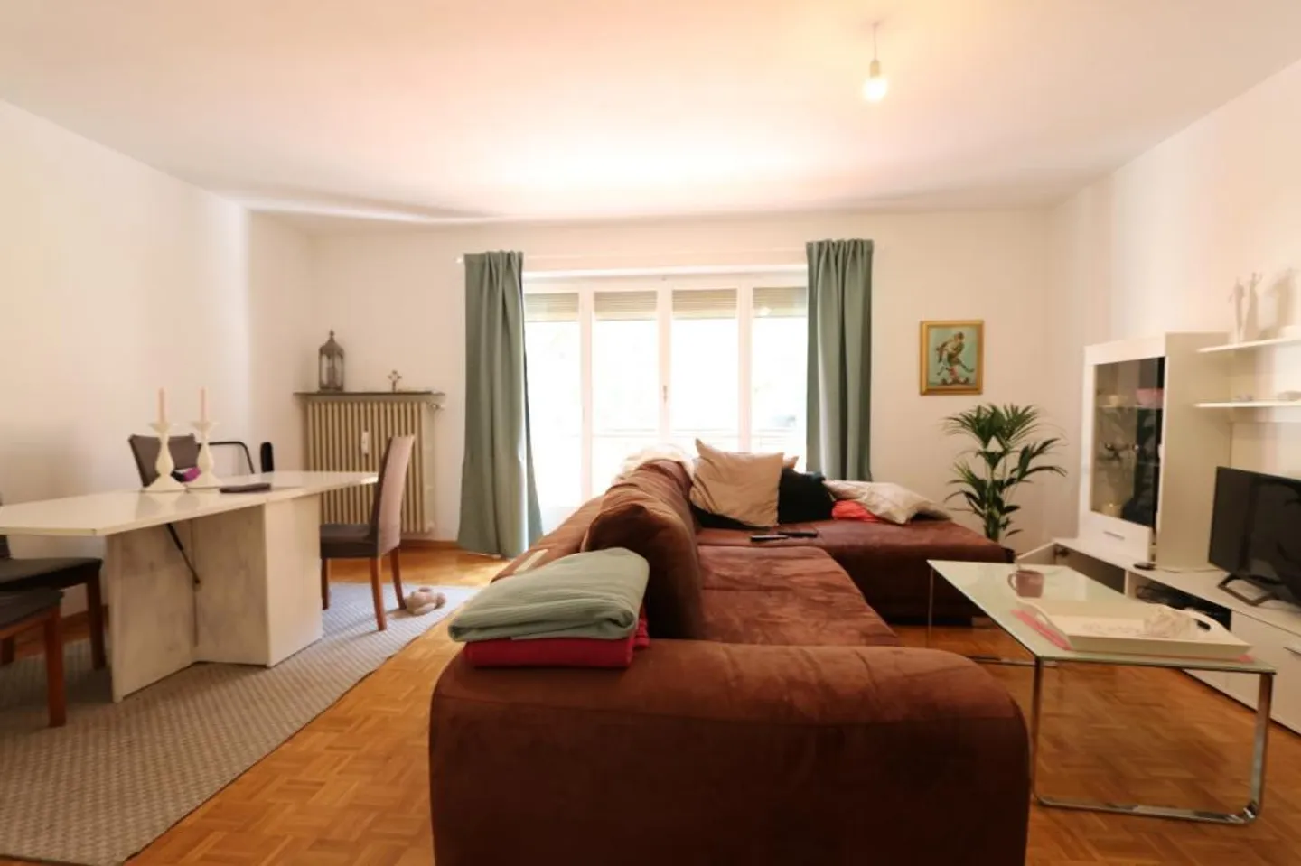 «7-Familienhaus mit Ladenlokal mit hoher Rendite / casa con 7 appartamenti e negozio con alto rendimento» - Foto 3 di 19