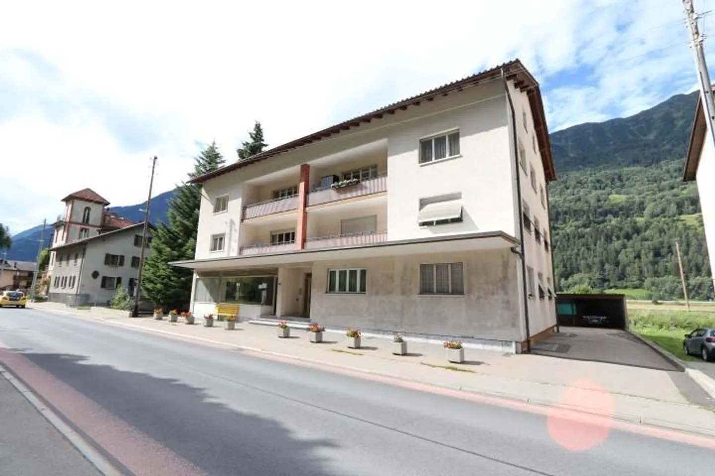 «7-Familienhaus mit Ladenlokal mit hoher Rendite / casa con 7 appartamenti e negozio con alto rendimento» - Foto 18 di 19