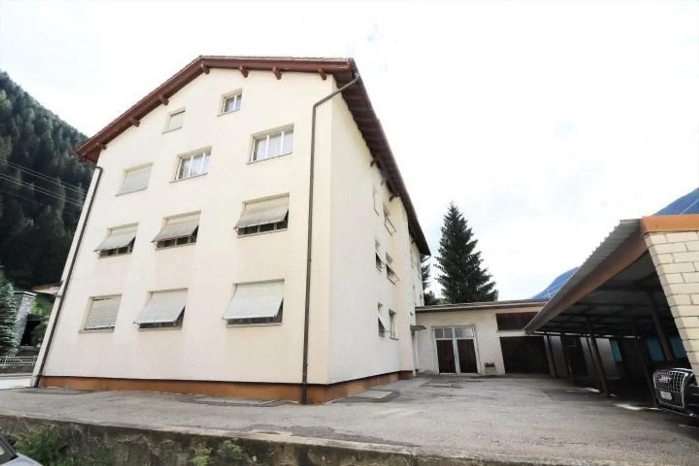 «7-Familienhaus mit Ladenlokal mit hoher Rendite / casa con 7 appartamenti e negozio con alto rendimento» - Foto 19 di 19