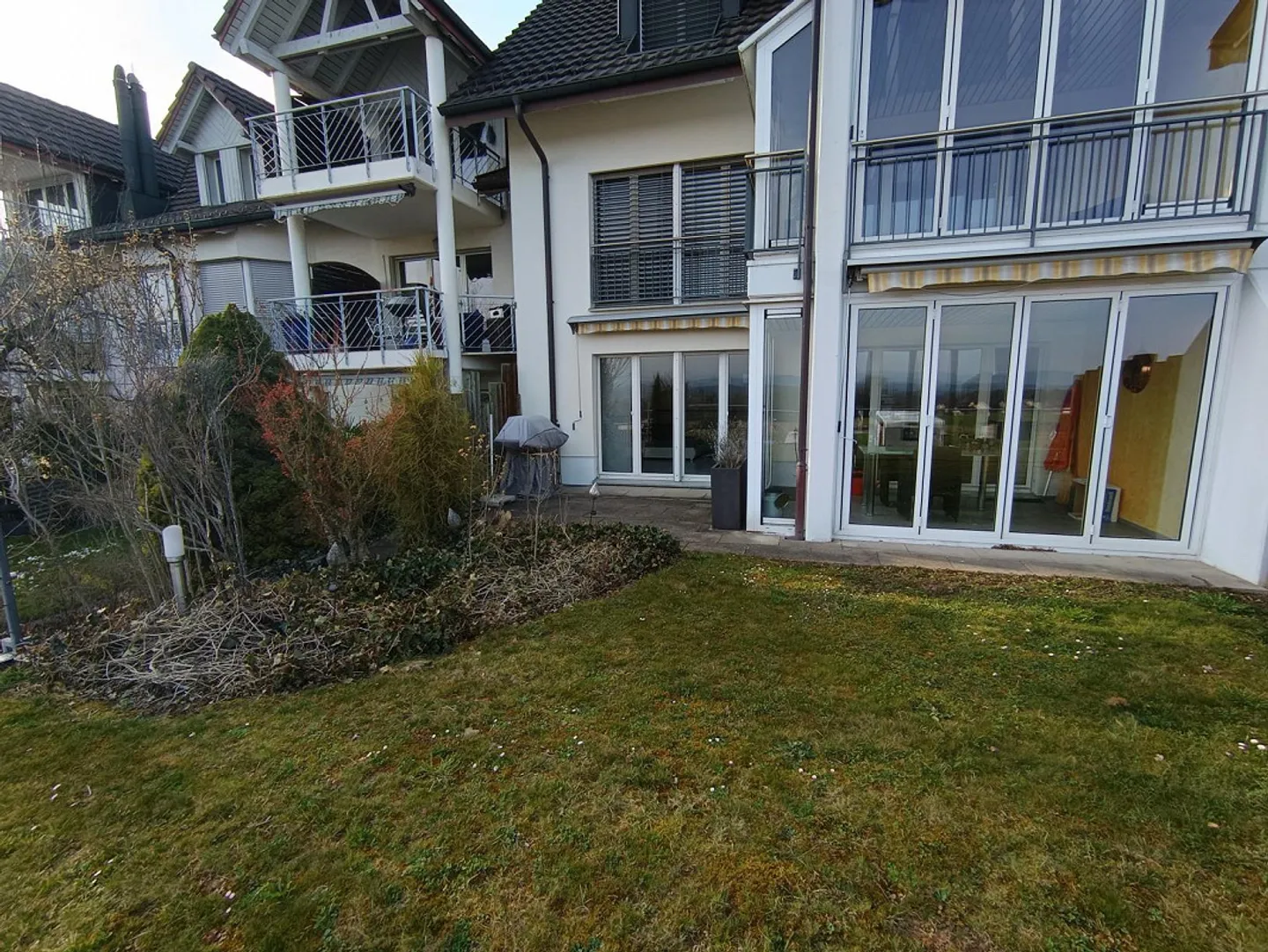 Bellissimo attico maisonette luminoso di 3,5 stanze con vista sul panorama montano - Foto 5 di 12