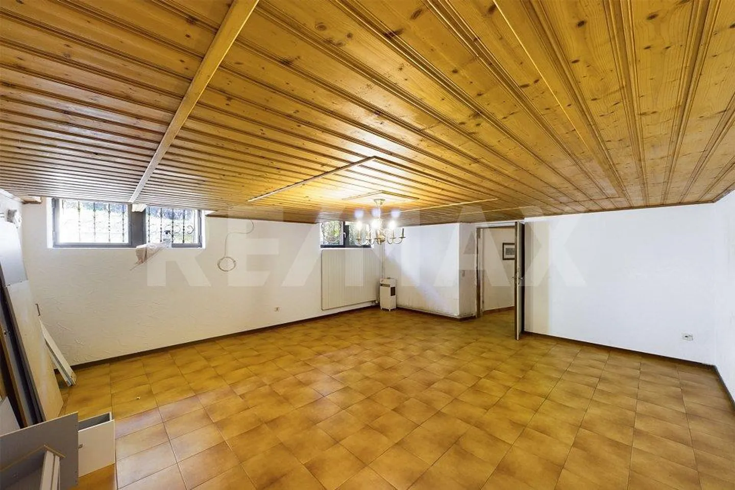 Casa unifamiliare rustica in mezzo a vigneti e montagne - Foto 10 di 10