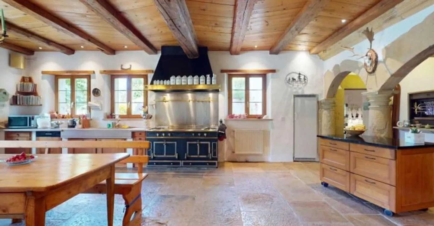 Maison Familiale Élégante à Court - Photo 7 sur 13