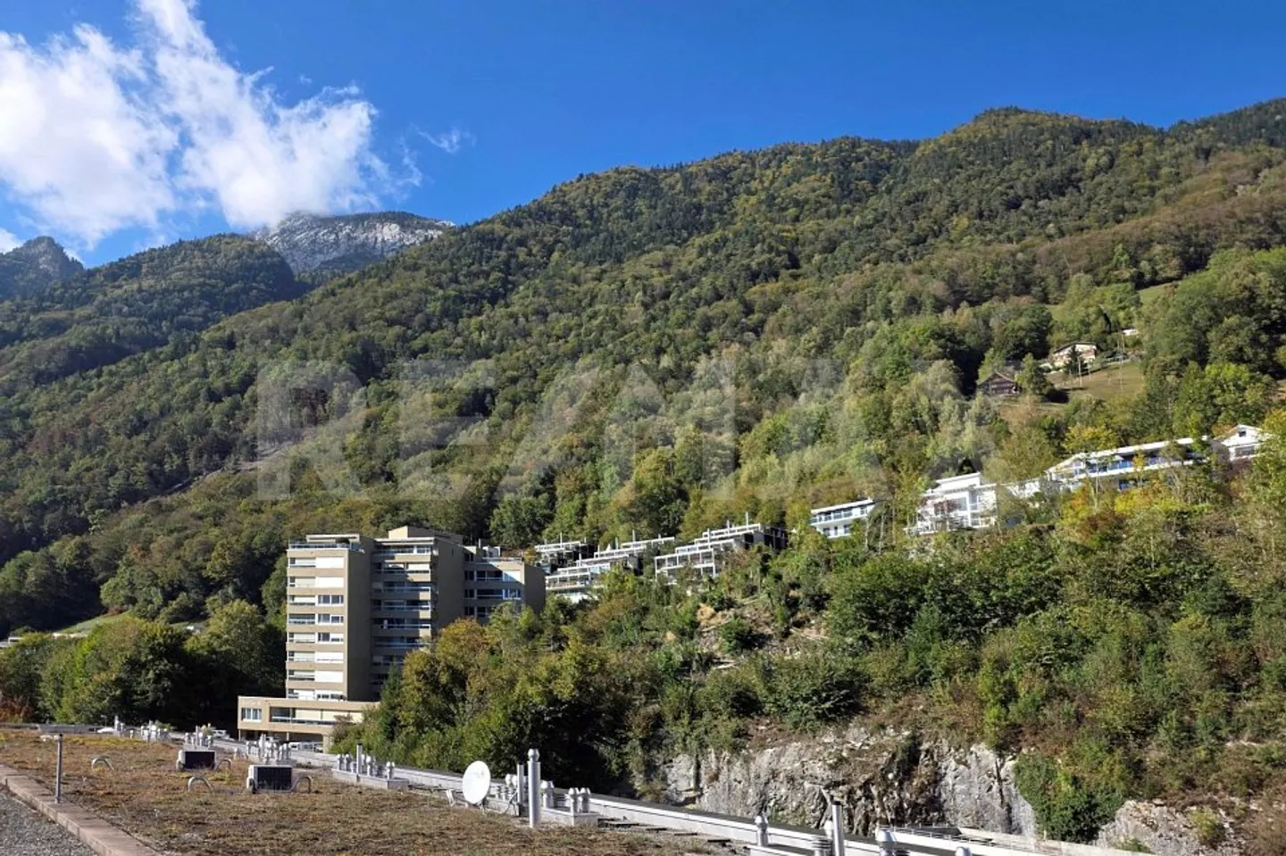 Newly built TOP 3.5-room penthouse apartment for rent, directly by the lake, in 6440 Brunnen SZ - Photo 5 of 12