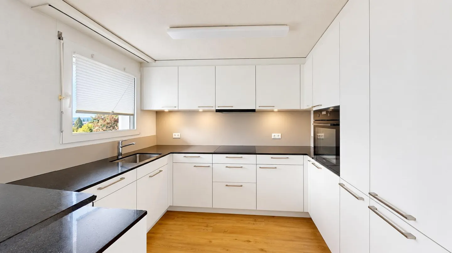 Appartement spacieux et beau avec galerie - Photo 2 sur 10