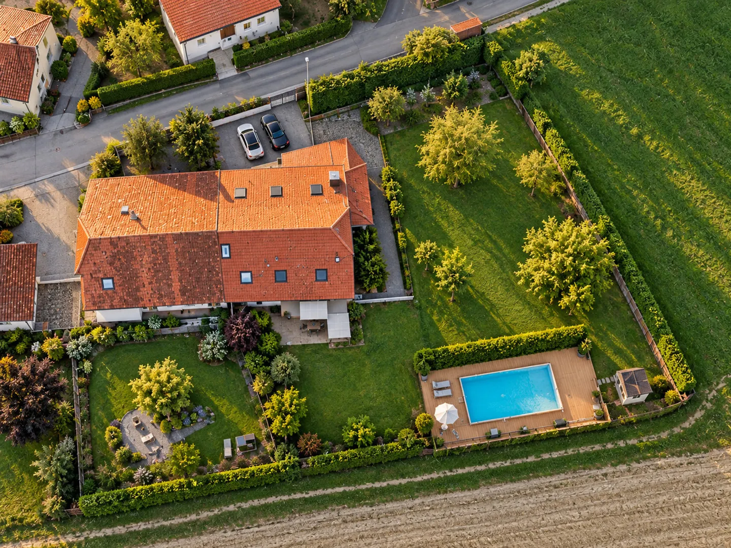 Maison spacieuse avec piscine - Photo 1 sur 14