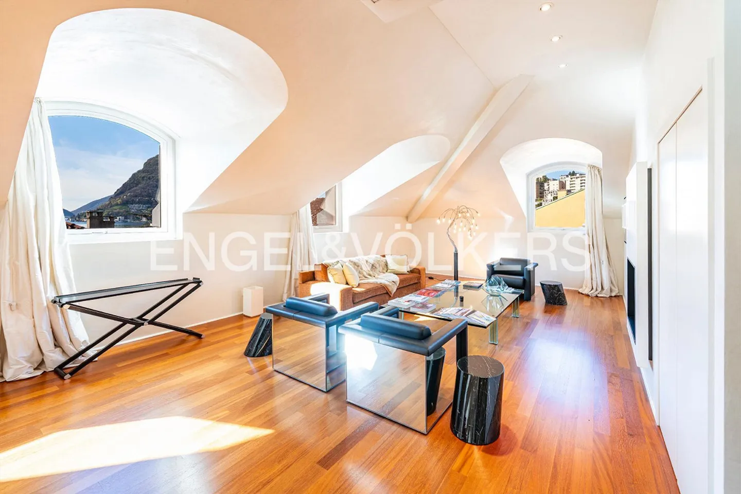 Penthouse exclusif au cœur vibrant de la ville - Photo 5 sur 13