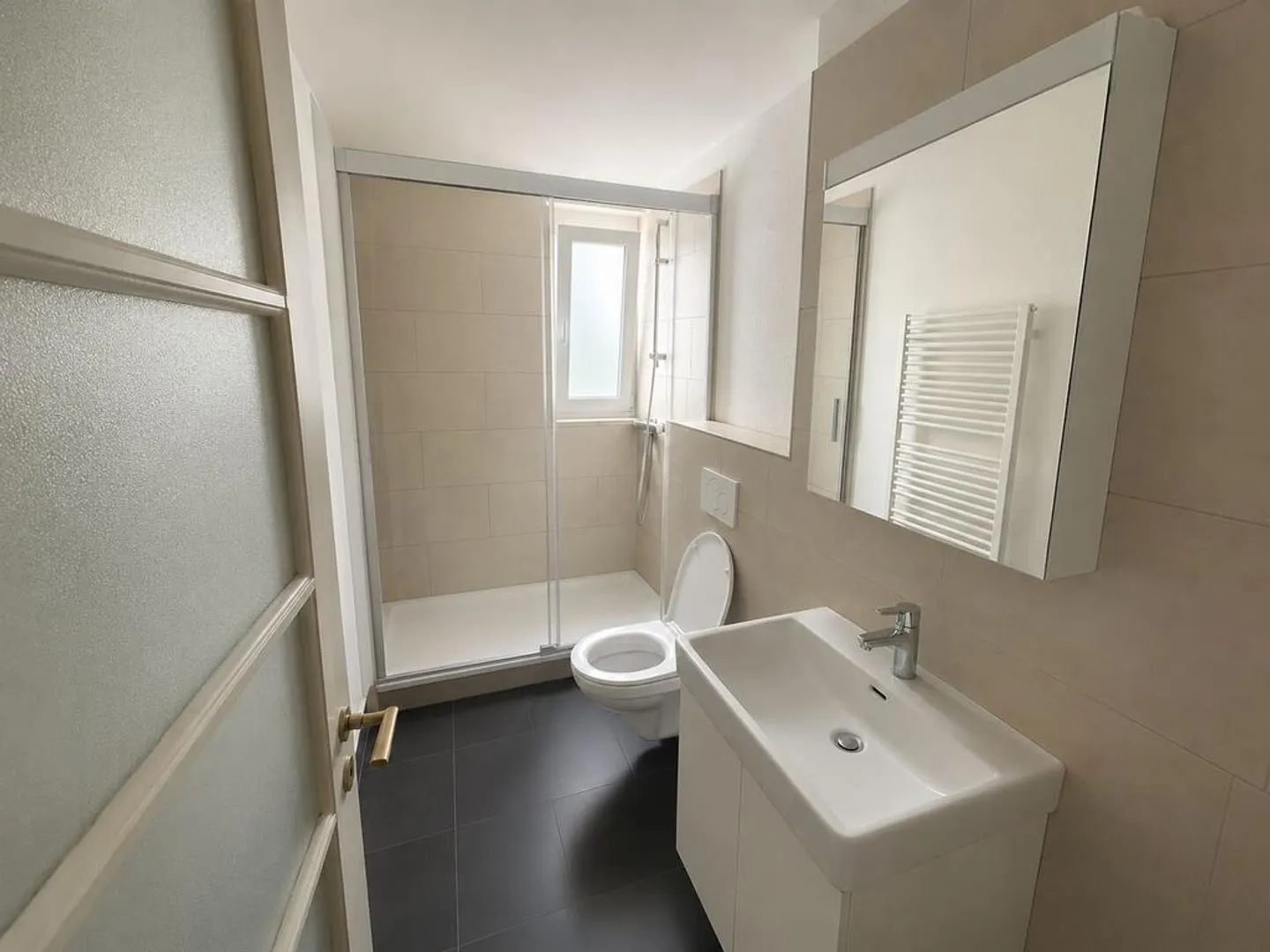 Schöne Wohnung in Nähe des Bahnhofs - Foto 7 di 10