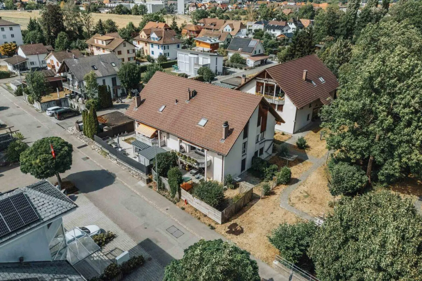 Appartement lumineux de 4,5 pièces avec balcon couvert - Photo 6 sur 18