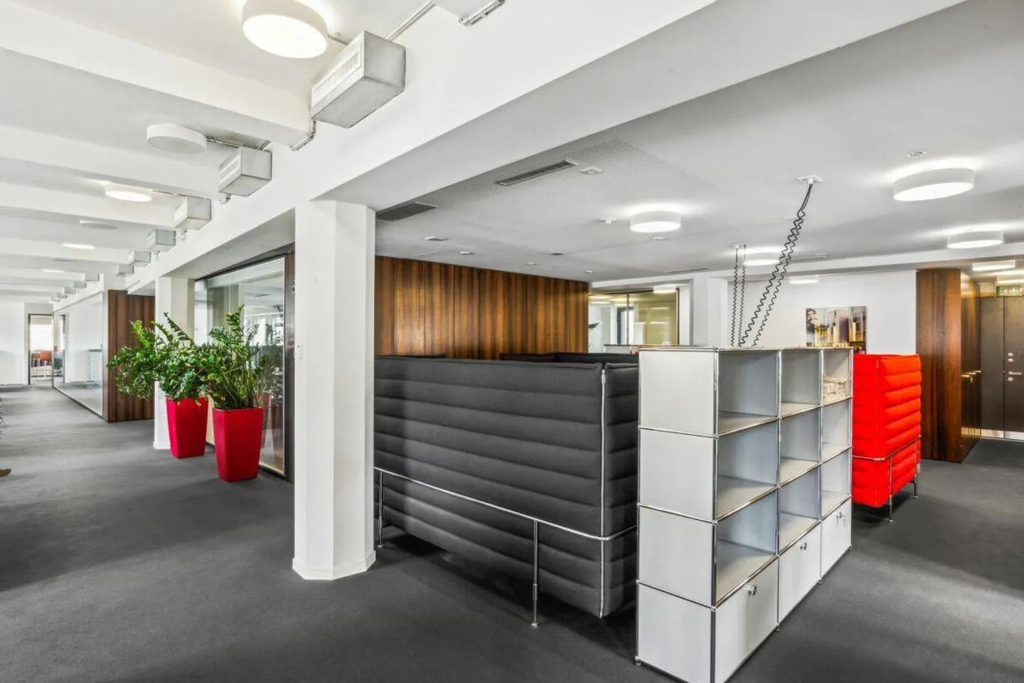 Uffici con arredamento parziale di 630 m2, quartiere Flon - Foto 6 di 13
