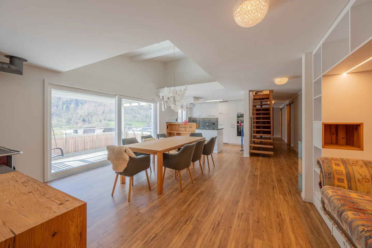 Maisonette ristrutturata con vista sul lago! - Foto 3 di 8