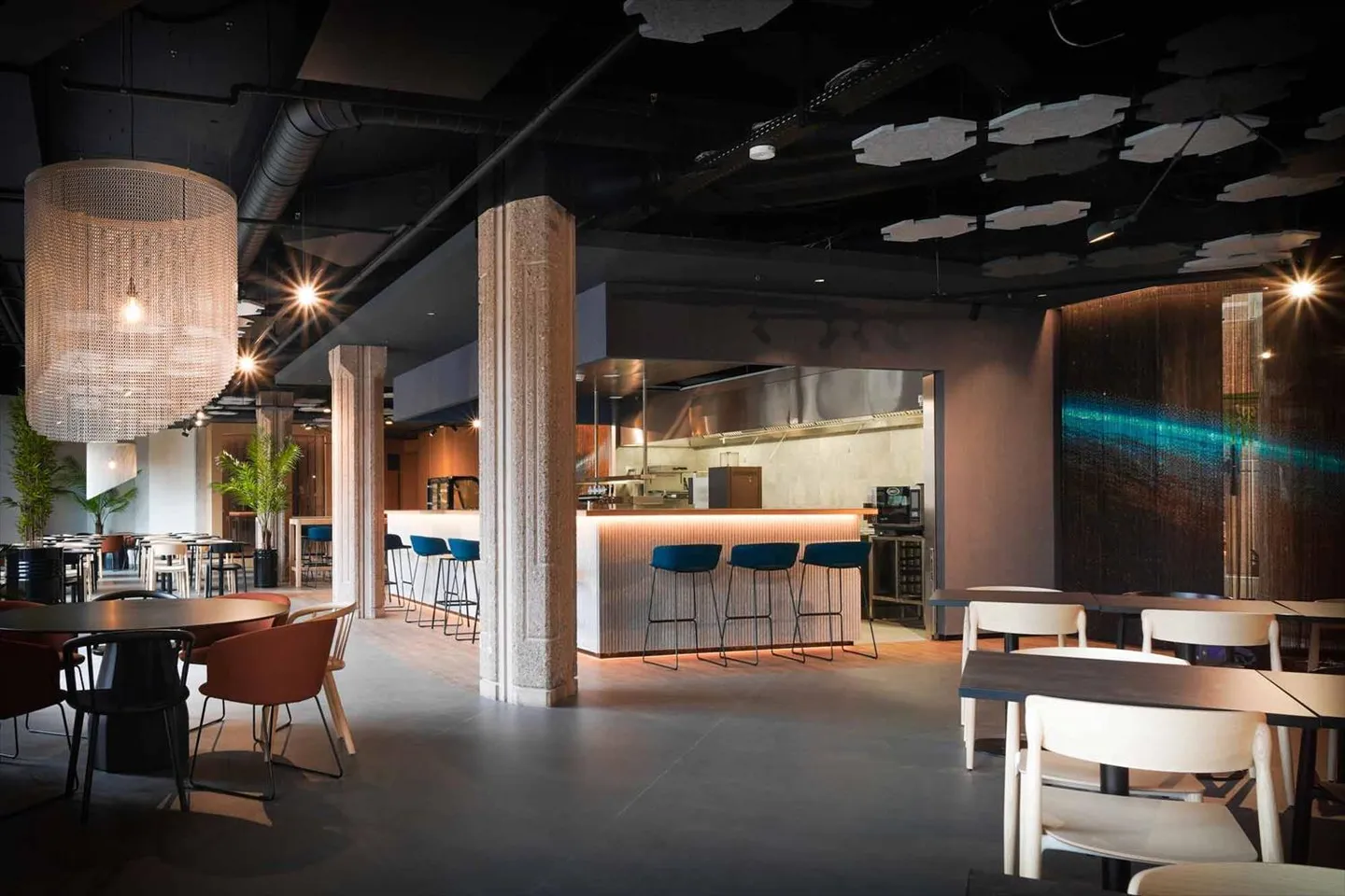 Bureaux de 600m2 à louer dans le complexe Octagon – Un cadre moderne et dynamique - Photo 4 sur 5