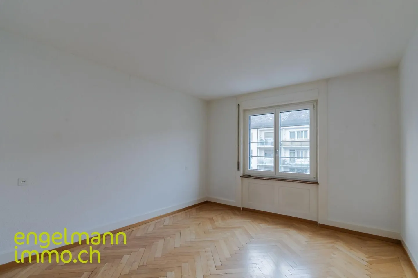 Charming 2.5-Room Apartment - Photo 8 of 12