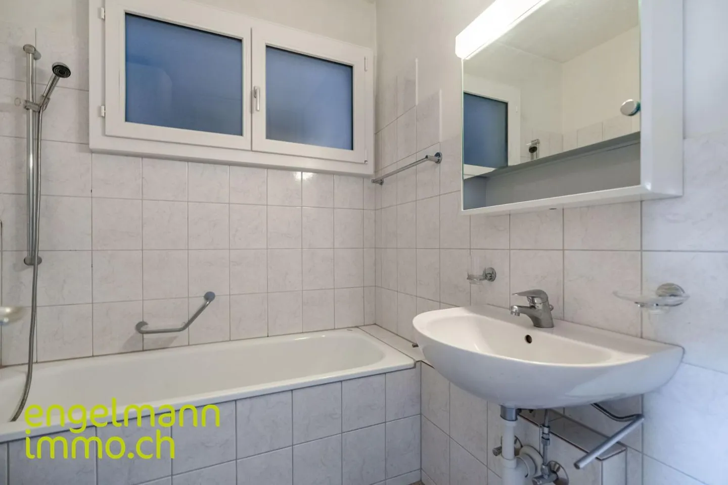 Charming 2.5-Room Apartment - Photo 10 of 12