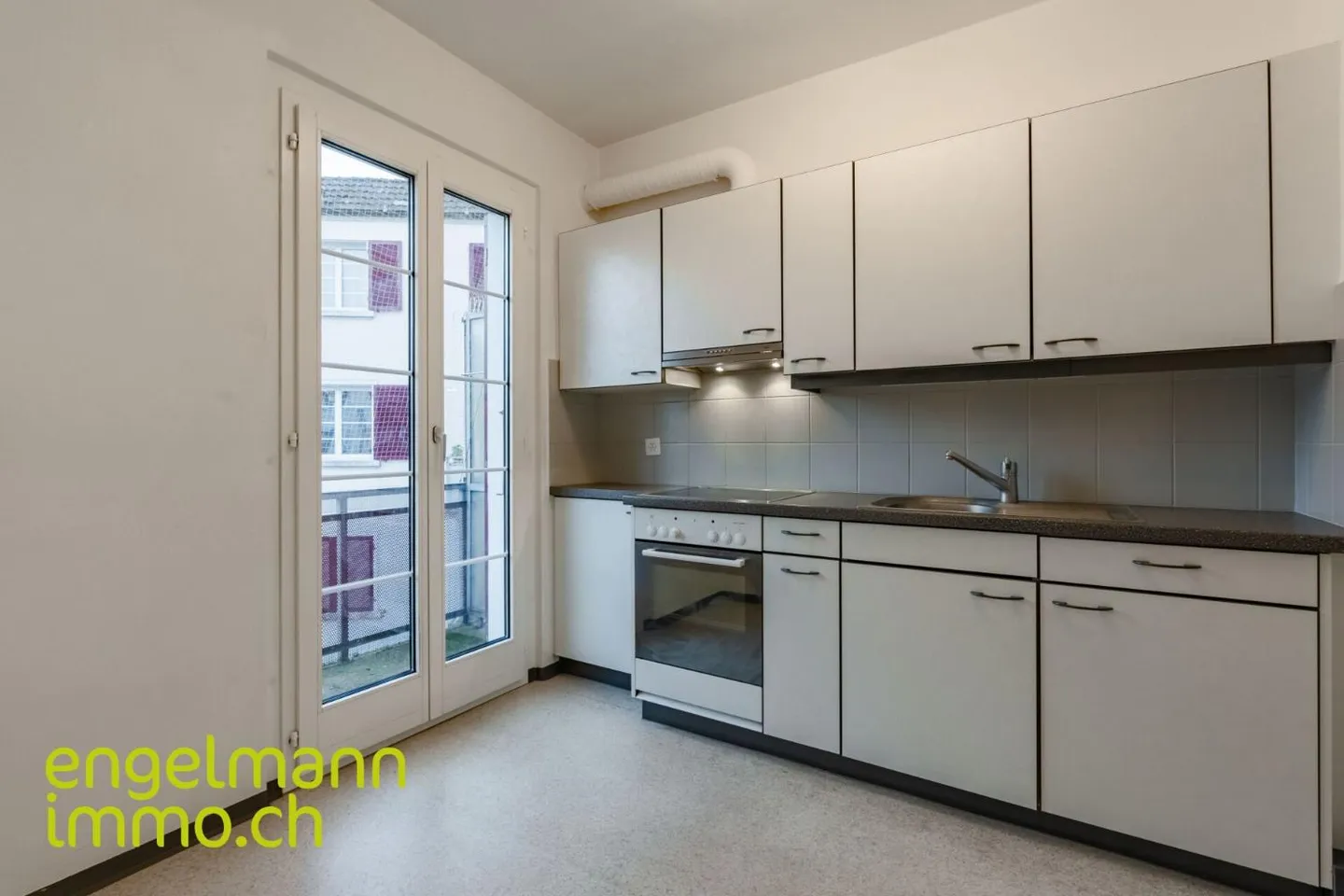 Charming 2.5-Room Apartment - Photo 5 of 12