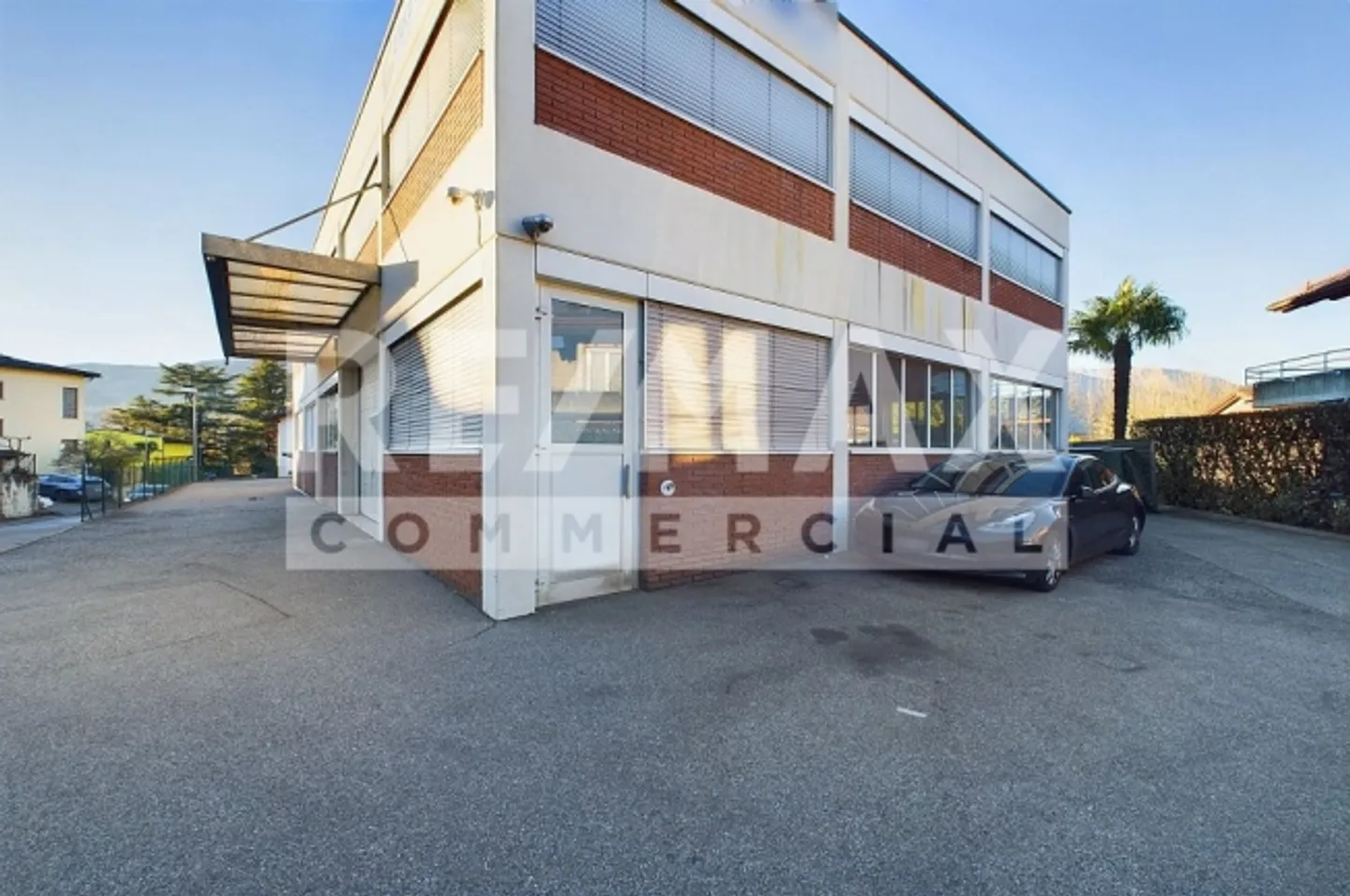 Apartment - Photo 3 of 13